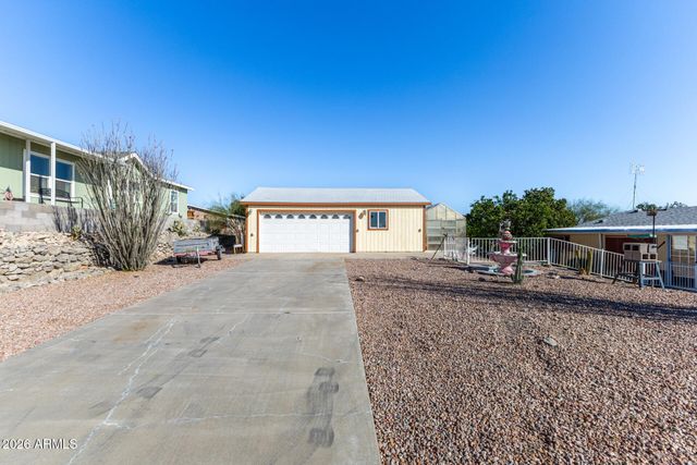 3815 N INDIANA Avenue, Florence, AZ 85132