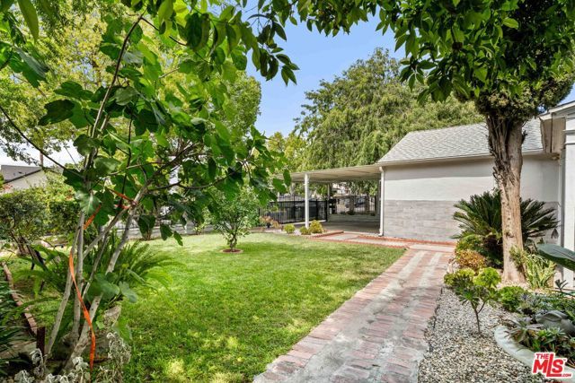 6214 Goodland Avenue, Los Angeles, CA 91606