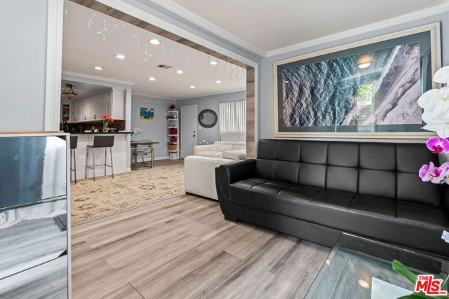 6214 Goodland Avenue, Los Angeles, CA 91606