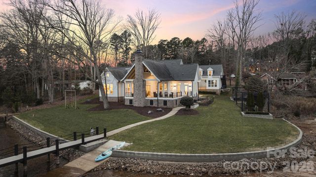 879 Kemp Road, Mooresville, NC 28117