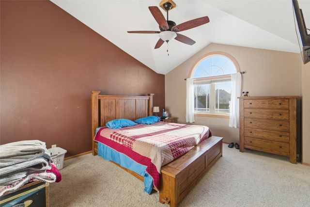 3009 SW Prairie View Road, Ankeny, IA 50023