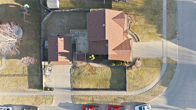 3009 SW Prairie View Road, Ankeny, IA 50023