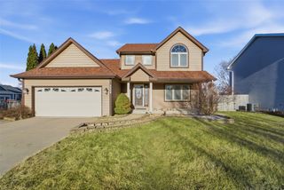 3009 SW Prairie View Road, Ankeny, IA 50023