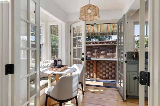 139 Buckeye Ave, Oakland, CA 94618