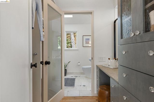 139 Buckeye Ave, Oakland, CA 94618