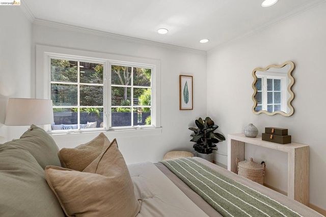 139 Buckeye Ave, Oakland, CA 94618