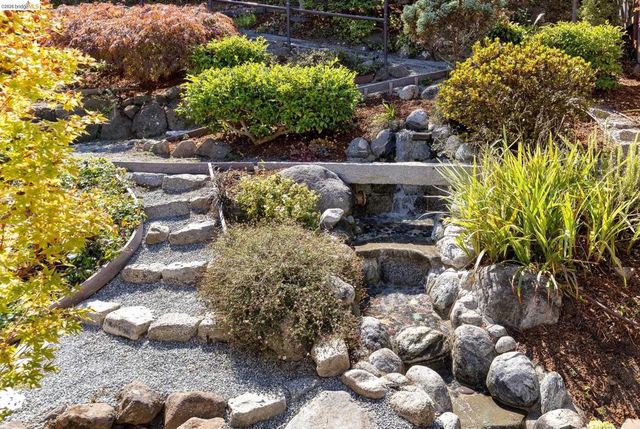 139 Buckeye Ave, Oakland, CA 94618
