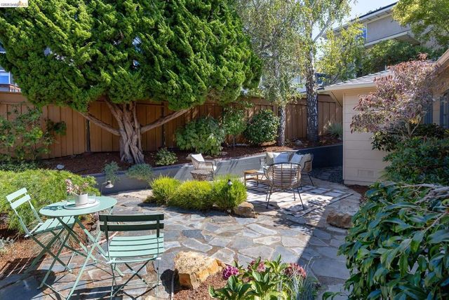 139 Buckeye Ave, Oakland, CA 94618