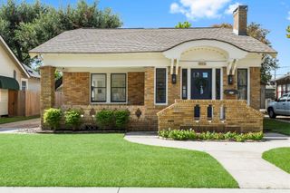 928 W Temple Street, Houston, TX 77009