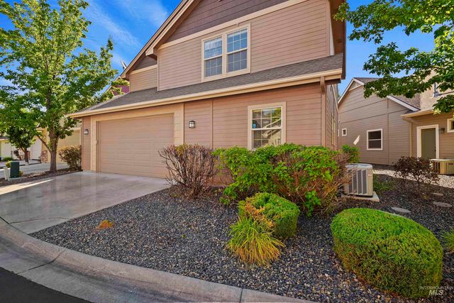 30 N Arrow Creek Ln, Eagle, ID 83616