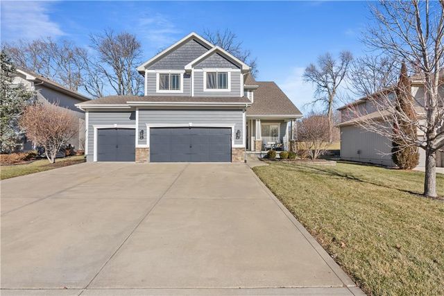 2322 SW River Trail road Road, Lee's Summit, MO 64082