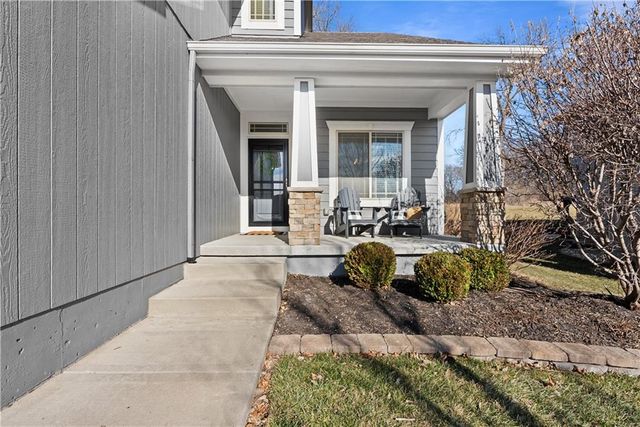 2322 SW River Trail road Road, Lee's Summit, MO 64082