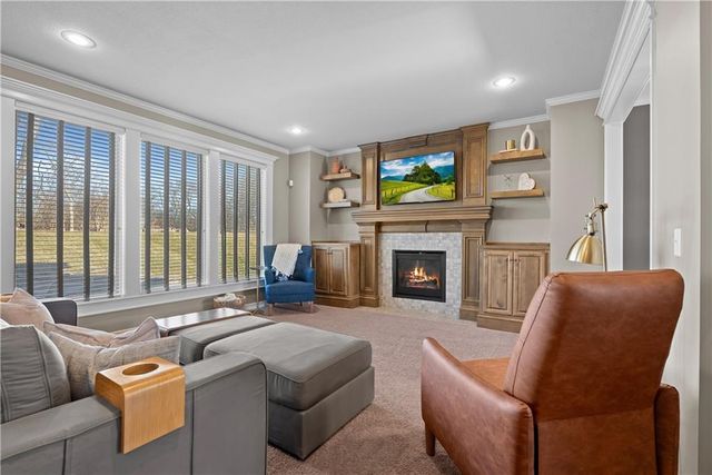 2322 SW River Trail road Road, Lee's Summit, MO 64082