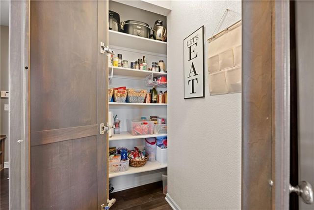 2322 SW River Trail road Road, Lee's Summit, MO 64082