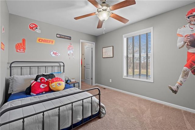 2322 SW River Trail road Road, Lee's Summit, MO 64082