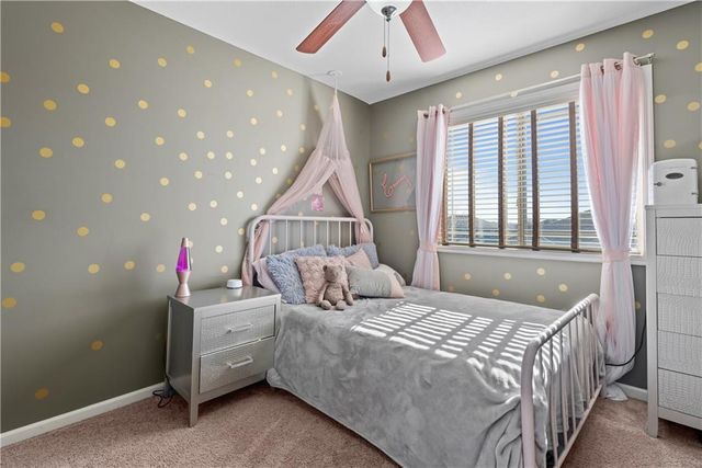 2322 SW River Trail road Road, Lee's Summit, MO 64082