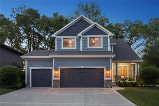 2322 SW River Trail road Road, Lee's Summit, MO 64082