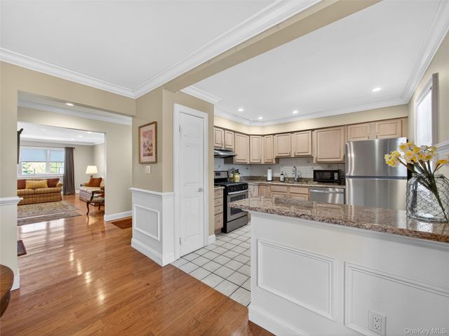 68 Bon Aire Circle P11, Suffern, NY 10901