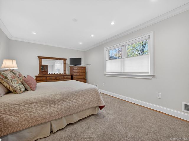 68 Bon Aire Circle P11, Suffern, NY 10901