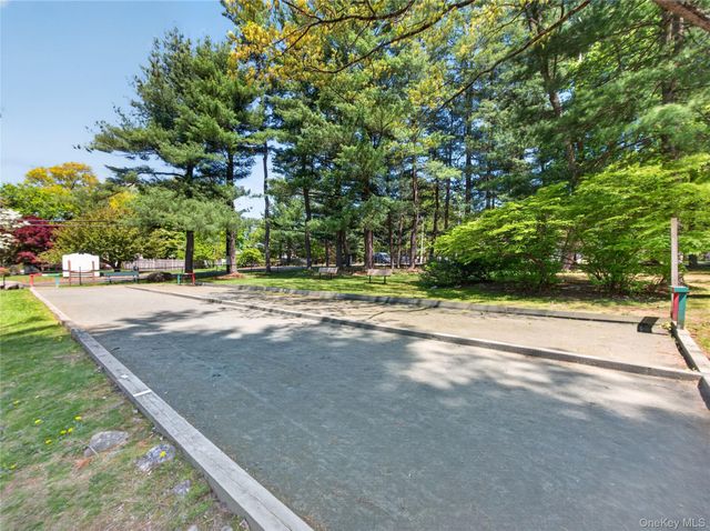 68 Bon Aire Circle P11, Suffern, NY 10901