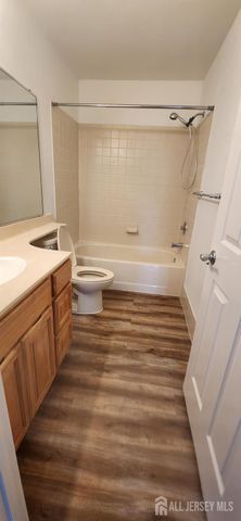 3106 Commons At Kingswood Drive, East Brunswick, NJ 08816