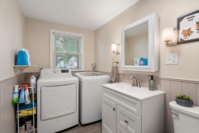 100 Chestnut 100, West Springfield, MA 01089