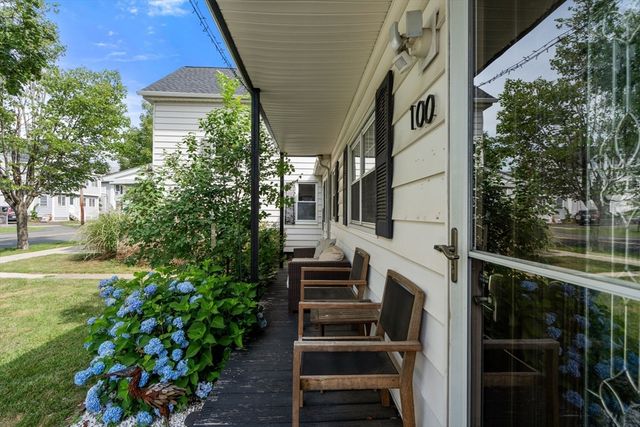 100 Chestnut 100, West Springfield, MA 01089
