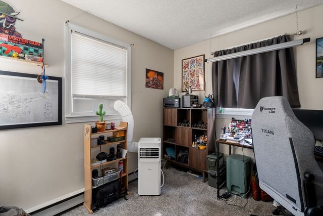 100 Chestnut 100, West Springfield, MA 01089