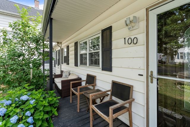 100 Chestnut 100, West Springfield, MA 01089