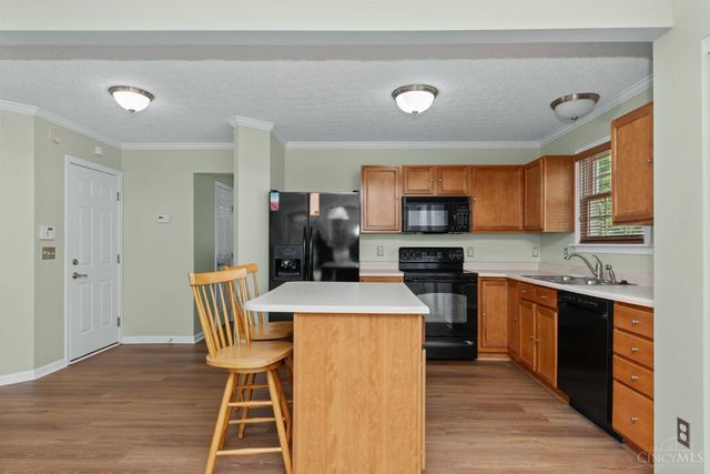 102 Lights Pointe Court, Ohio Twp, OH 45157