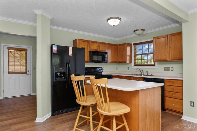 102 Lights Pointe Court, Ohio Twp, OH 45157