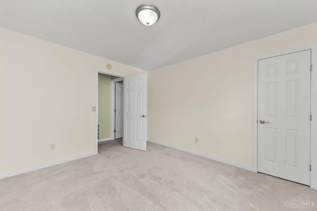 102 Lights Pointe Court, Ohio Twp, OH 45157