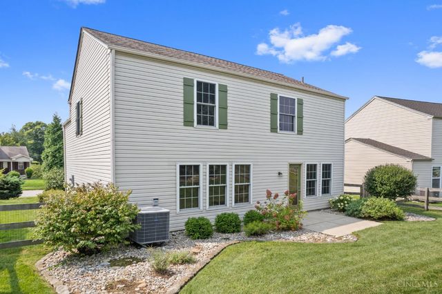 102 Lights Pointe Court, Ohio Twp, OH 45157