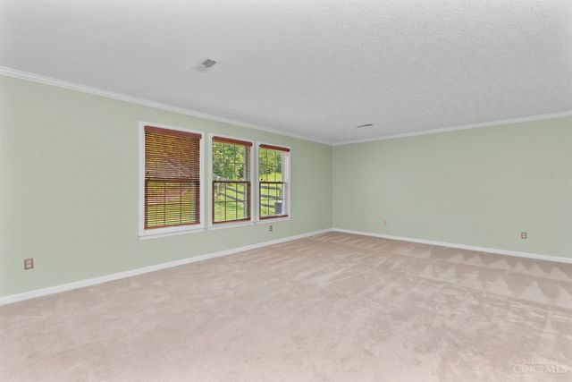 102 Lights Pointe Court, Ohio Twp, OH 45157