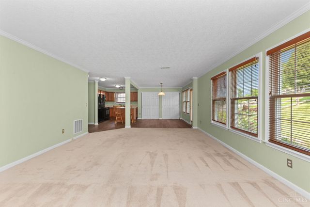 102 Lights Pointe Court, Ohio Twp, OH 45157