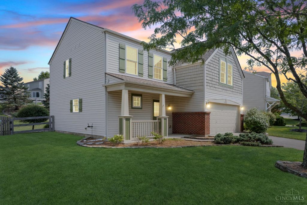 102 Lights Pointe Court, Ohio Twp, OH 45157