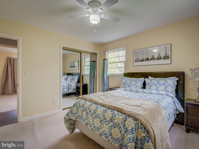 7910 LIVINGSTON RD, Oxon Hill, MD 20745