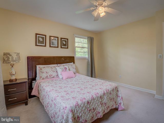 7910 LIVINGSTON RD, Oxon Hill, MD 20745