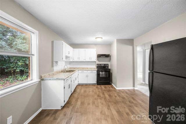 9408 Spruce Pine Place, Charlotte, NC 28210
