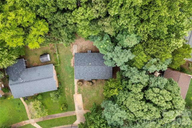 9408 Spruce Pine Place, Charlotte, NC 28210