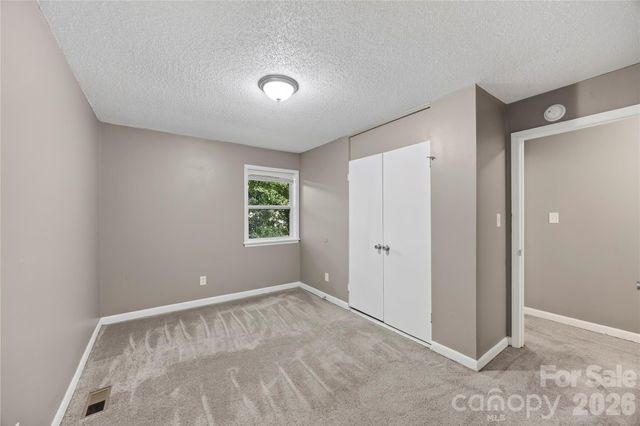 9408 Spruce Pine Place, Charlotte, NC 28210