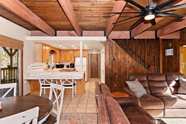 1241 Innsbruck, Lake Arrowhead, CA 92352