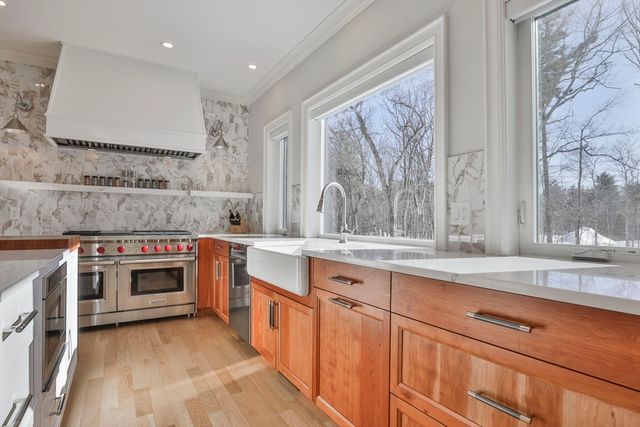 1 Whisper Way, Hopkinton, MA 01748