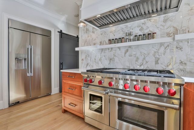 1 Whisper Way, Hopkinton, MA 01748