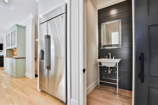 1 Whisper Way, Hopkinton, MA 01748