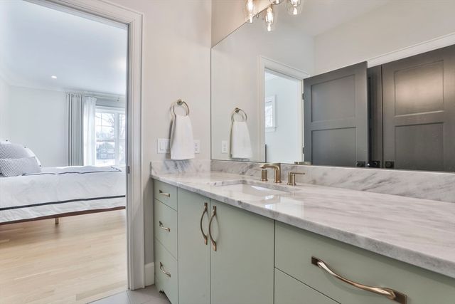 1 Whisper Way, Hopkinton, MA 01748