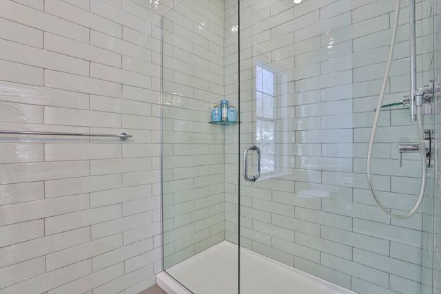 1 Whisper Way, Hopkinton, MA 01748