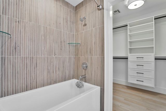 1 Whisper Way, Hopkinton, MA 01748