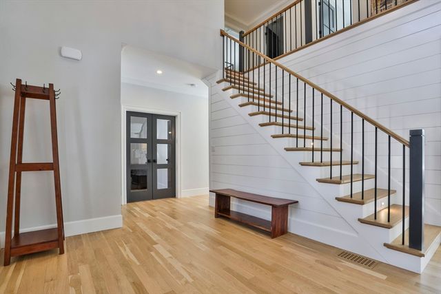 1 Whisper Way, Hopkinton, MA 01748