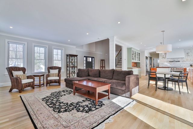 1 Whisper Way, Hopkinton, MA 01748